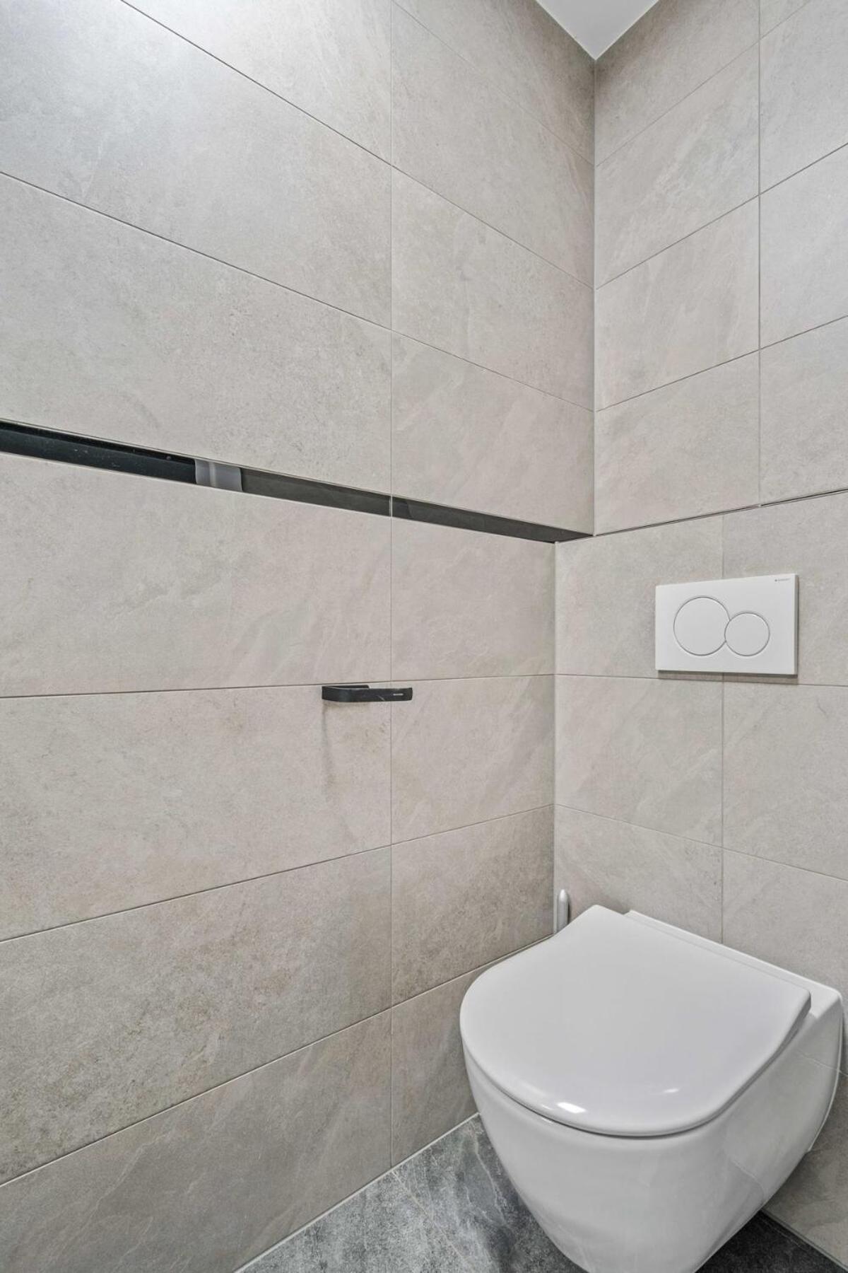 Appartement De Luxe 1 Chambre A Coucher, Centre Commercial, Piscine Et Fitness Luxemburg Exteriör bild